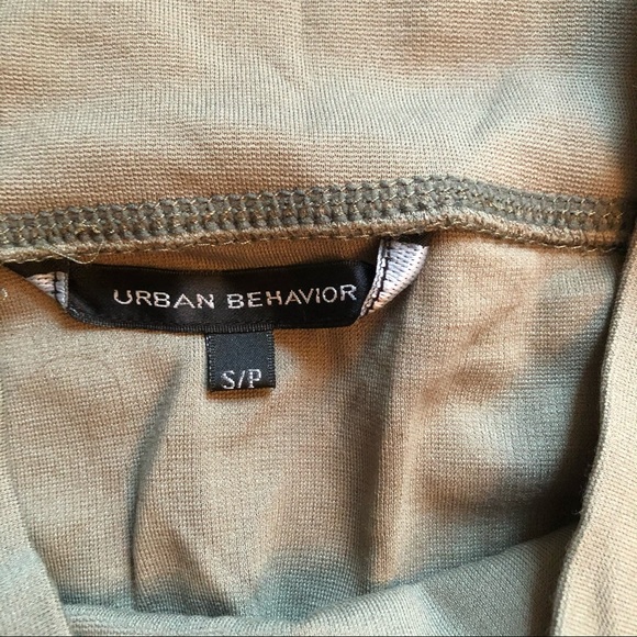 Urban Behavior | S - Picture 2 of 2